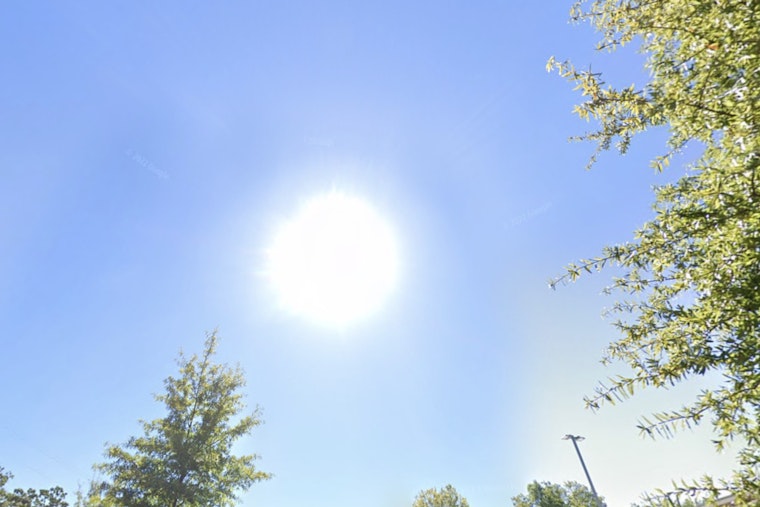 Charlotte Welcomes Sunny Days with Autumn Chill, No Hazardous Weather Forecasted