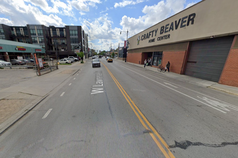 Chicago Hardware Stores Warned After String of Thefts, Police Seek Blue Infiniti SUV