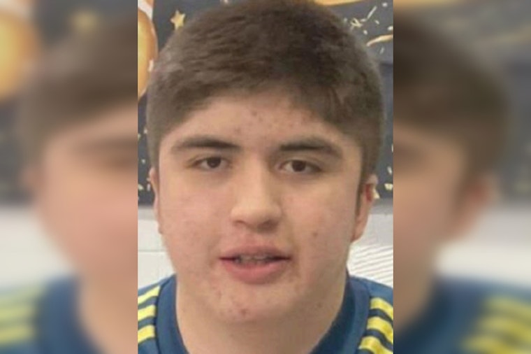 Chicago Police Issue Alert for Missing 20-Year-Old Samuel Torres Pulido