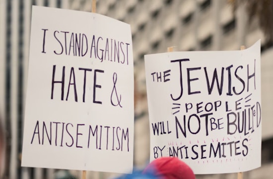 Chicago's Jewish and Muslim Communities Rattled by Record-High Hate Crimes Post Hamas Attacks