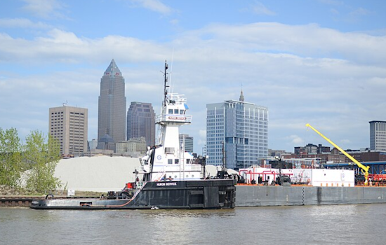 Cleveland Welcomes Crisp Autumn Weather, Lake Erie Boaters Cautioned Amid Small Craft Advisory
