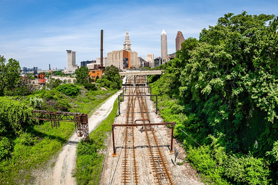 Cleveland's Weather Seesaw: Sunny Days Ahead with Cooler Air and Showers on the Horizon