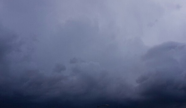 Denver Forecast: Rainy Weekend Ahead with Potential Thunderstorms, NWS Advises Caution