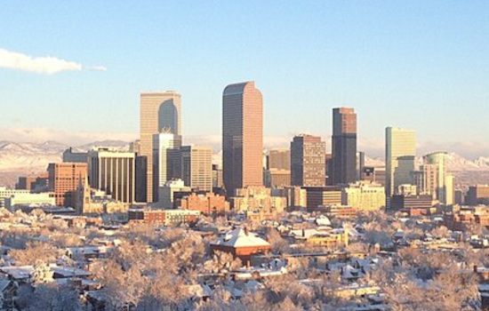 Denver's Weather Whiplash: Warm Weekend Ahead Before a Possible Mid-Week Snowfall, NWS Advises