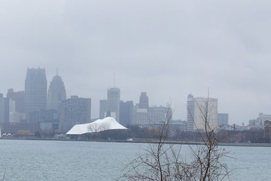 Detroit Braces for Showers and Thunderstorms Before Sunny Midweek Respite, Says National Weather Service