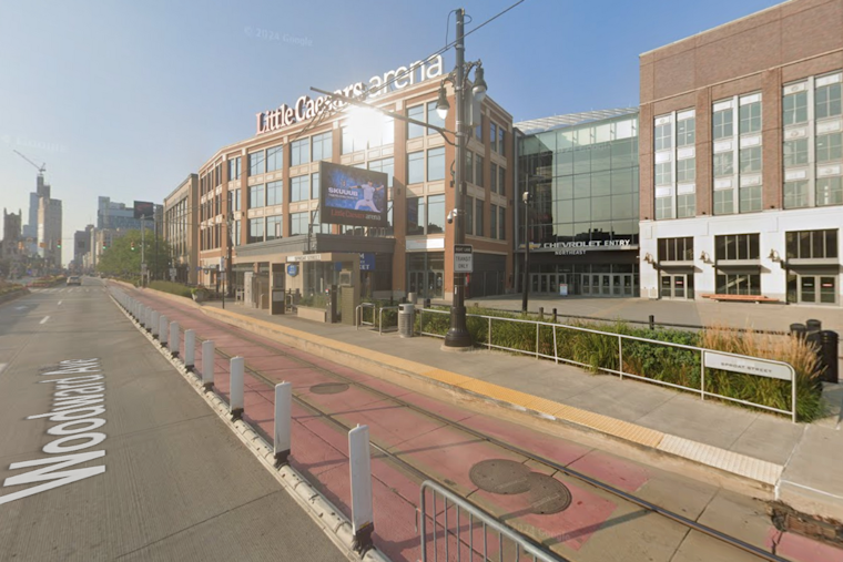 Detroit Gears Up for Sports Extravaganza: Red Wings Delay Opener for Tigers Playoff Clash