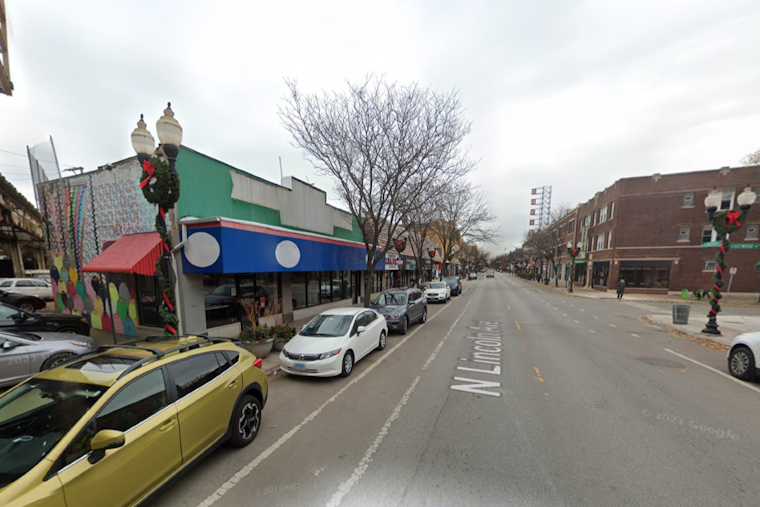 Dimo's Cafe Bids Farewell to Lincoln Square, Plans Return to Classic Slice Shop Roots