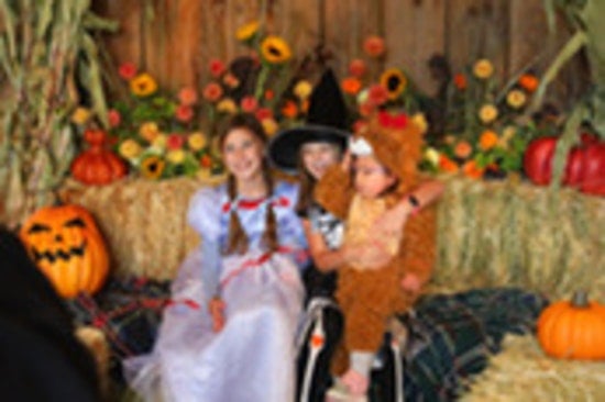 Eden Prairie's "Harvest to Halloween at the Barn" Invites Families for Free Festive Fun at Riley Lake Park