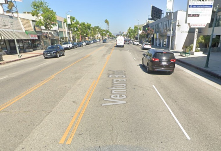 Eight Injured as Vehicle Crashes into Tarzana Coffee Shop, LAFD and LAPD Respond to Incident on Ventura Boulevard