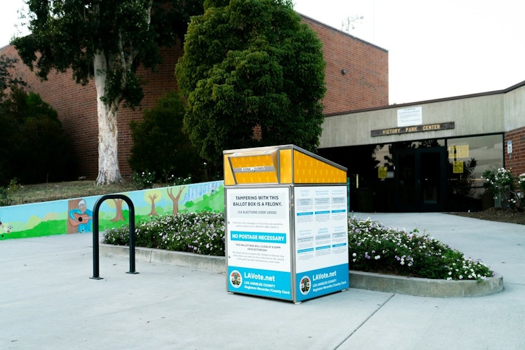 Election Emergency: Ballot Box Blaze in Portland & Vancouver Sparks Voter Panic; Authorities Hunt Suspicious Volvo S60
