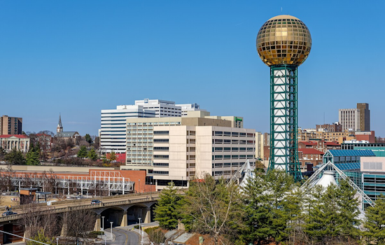 Enveloped in Early Morning Fog, Knoxville to Emerge into Sunny, Mild Climate According to NWS