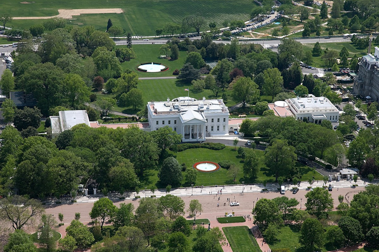 Experience Autumn Splendor with the Free White House Fall Gardens Tour in D.C.