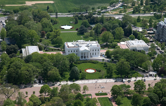 Experience Autumn Splendor with the Free White House Fall Gardens Tour in D.C.