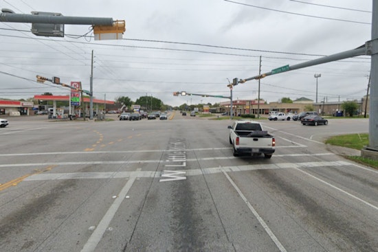 Fatal Early Morning Collision in Harris County Claims One Life, Injures Another