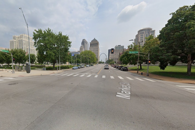 Fatal Nighttime Crash on Market at 14th Leaves One Dead in St. Louis