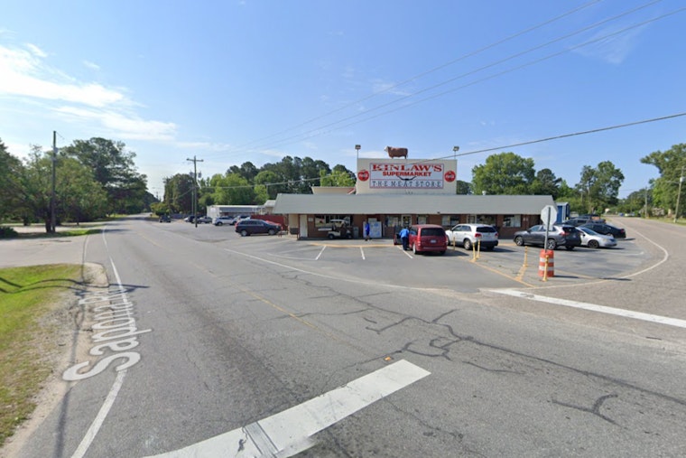 Fayetteville's Kinlaw's Supermarket Engulfed in Flames as Firefighters Battle Overnight Blaze