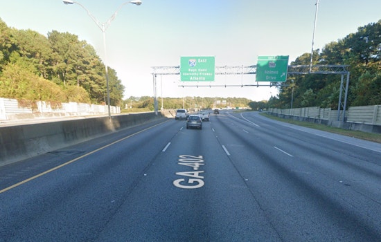 Fiery Wrong-Way Collision on I-20 in Atlanta Results in Multiple Injuries and Traffic Chaos