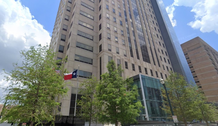 Former Houston Officer Convicted of Felony Murder Awaits Sentencing, Defense Seeks Leniency Amid Competing Narratives