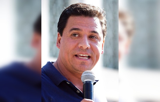Former Los Angeles Councilman José Huizar Begins 13-Year Prison Sentence for Corruption Scandal