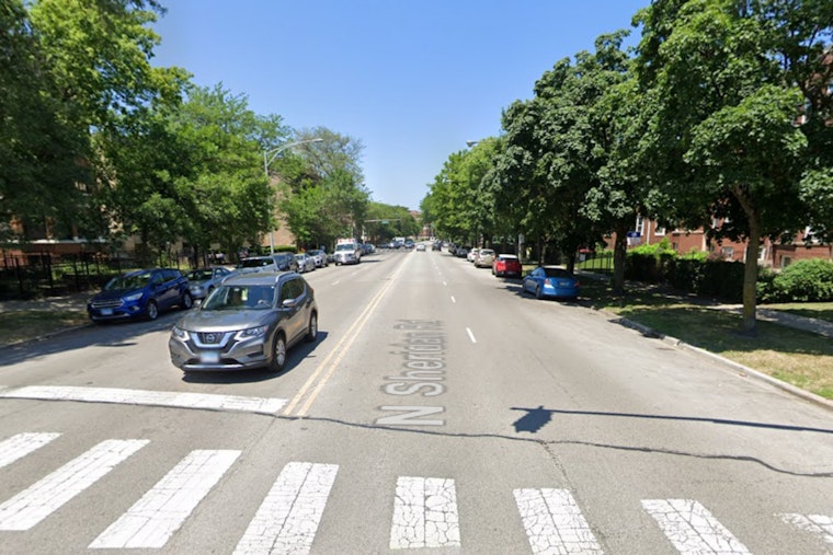 Four Injured, Including Two Chicago Police Officers, in Rogers Park Rollover Crash