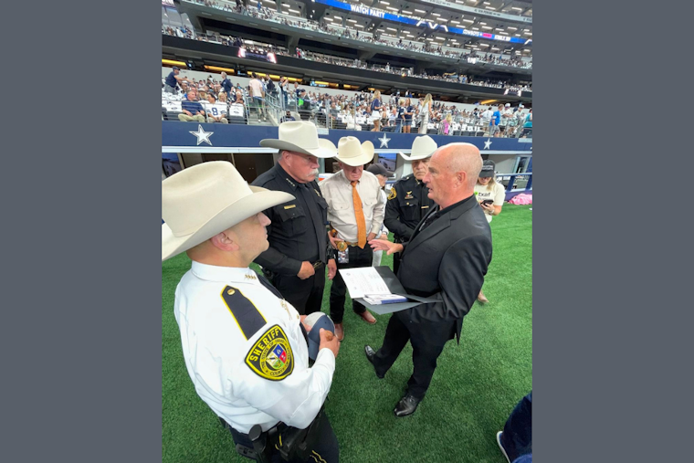 Gridiron Greats Tackle Child Safety: 50 NFL Hall of Famers Unite at Dallas Stadium for Missing Kids Initiative