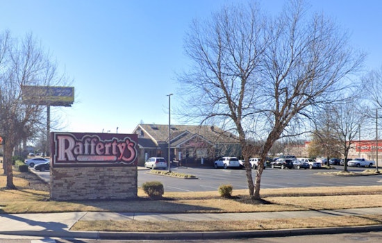 Gunfire and Vehicle Break-Ins Unsettle Memphis Rafferty’s Diners as Police Search for Suspect