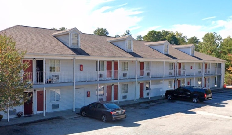 Gwinnett County Police Investigate Hotel Parking Lot Shooting, Search for Suspect Underway