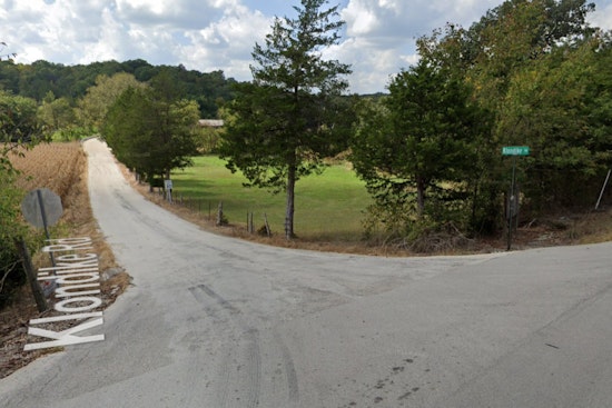 Hillsboro Man Loses Life in Late-Night Jefferson County Crash