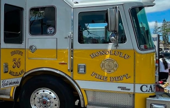 Honolulu Firefighters Respond to Two Fires in One Day Maili Brush Fire Burns 74 Acres and Semi-Truck Fire Causes H-1 Freeway Delays