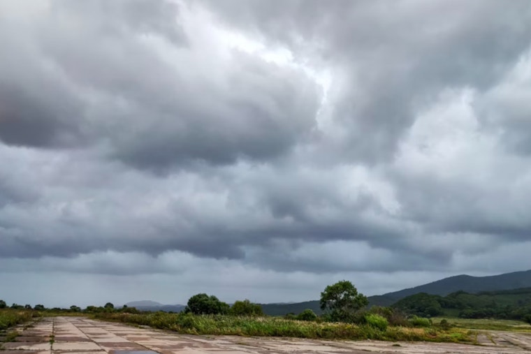 Honolulu Forecast Includes Light Trade Winds, Intermittent Showers, and Clear Skies Ahead