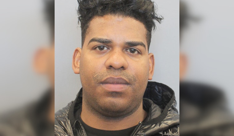 Houston Authorities Search for Suspect Charged with Murder on Elmside Drive