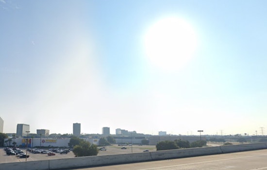 Houston Basks in Sunshine: Warm Temperatures and Clear Skies Set to Continue into the Weekend