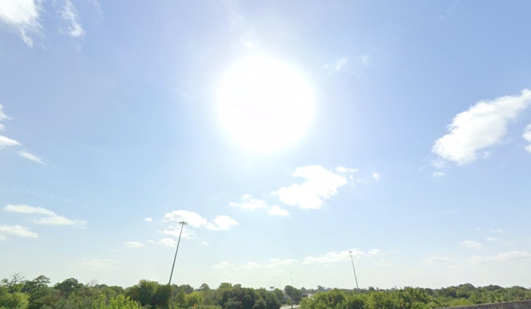 Houston Forecast, Sunny Start to Week with Thunderstorm Chances Ahead