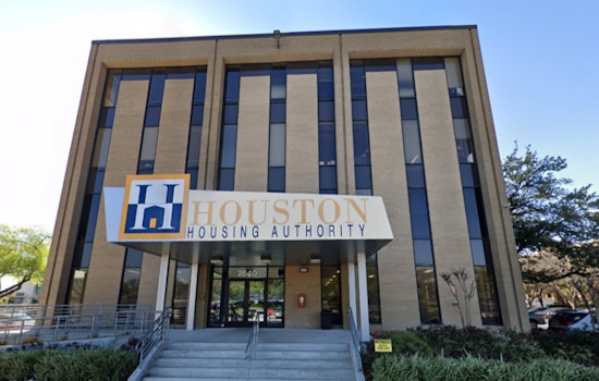 Houston Housing Authority Holds Firm on CEO's Position Despite Over-Budget Projects and Management Concerns