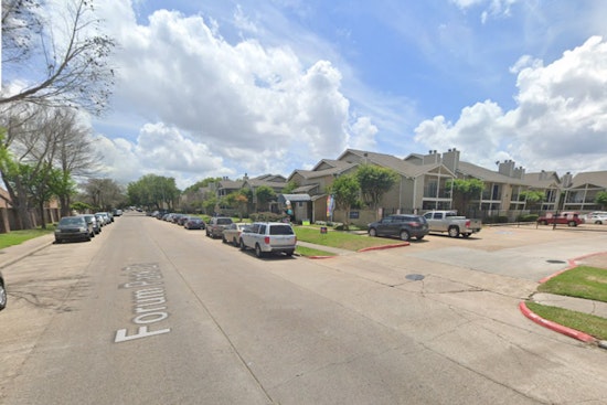 Houston Police Investigate After Woman Found Fatally Shot in Apartment on Forum Park Drive