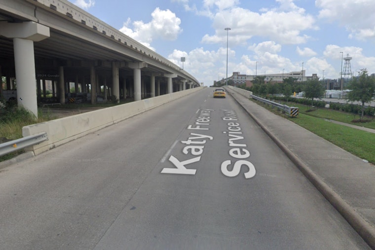 Houston Police Investigate Early Morning Fatal Crash on Katy Freeway, Seek Missing Occupant