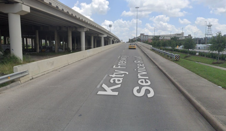 Houston Police Investigate Early Morning Fatal Crash on Katy Freeway, Seek Missing Occupant