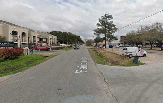 Houston Police Investigate Early Morning Fatal Shooting at 6100 Fairdale Lane, Community Awaits Justice