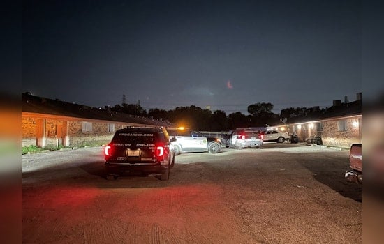 Houston Police Investigate Fatal Stabbing at Southeast Apartment Complex, Witnesses Urged to Come Forward