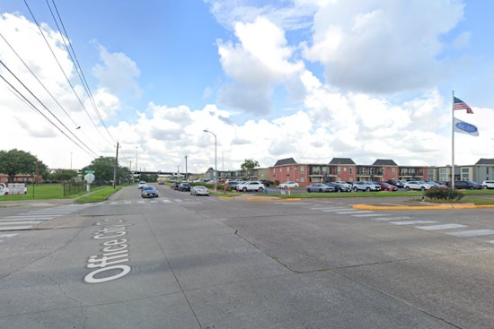 Houston Police Investigating After 24-Year-Old Man Found Dead from Gunshot in Apartment Complex