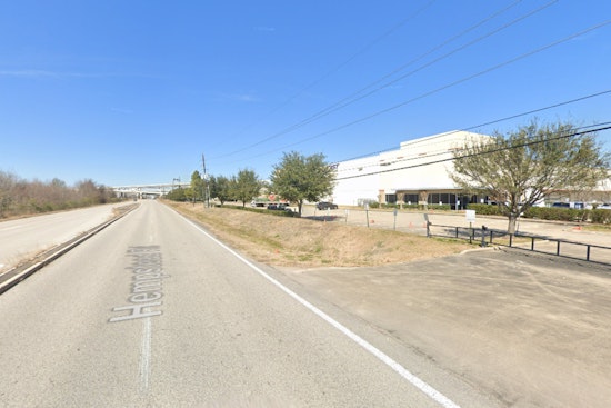 Houston Police Seek Public's Aid After Pedestrian Fatally Hit by Hit-and-Run Driver on Hempstead Road