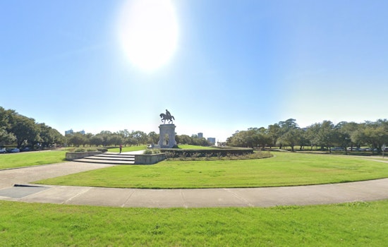Houston to Enjoy Sunny Weather and Mild Temperatures as NWS Issues Coastal Hazard Warning