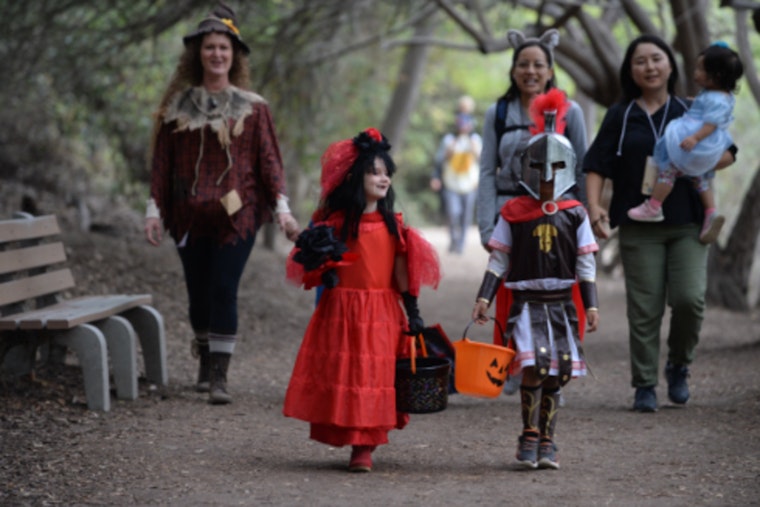 Howl-o-ween Festival Offers Spooky Fun at El Dorado Nature Center in Long Beach