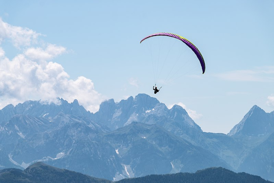 Illinois Paraglider Dies Following Crash at Utah's Point of the Mountain