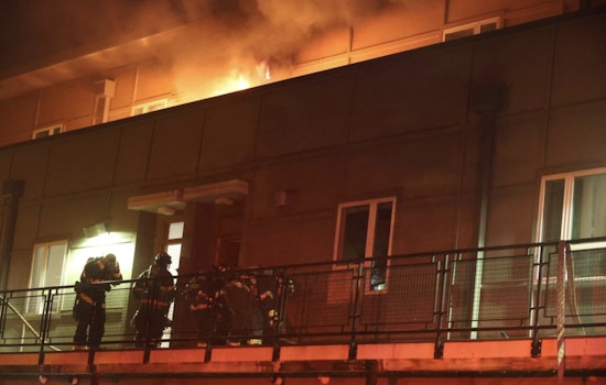 Indianapolis Apartment Complex Fire on Near North Side Leaves One Displaced, No Injuries Reported