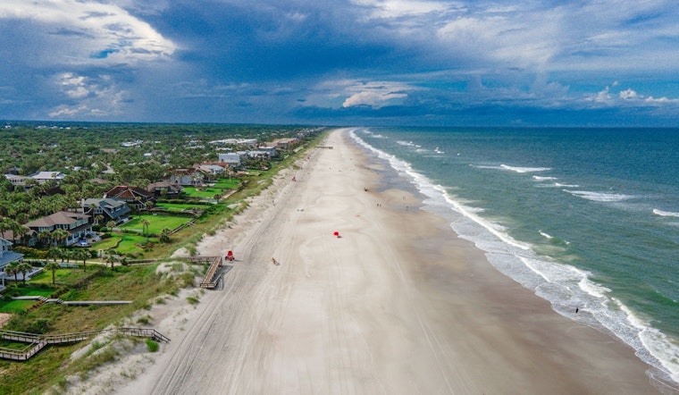 Jacksonville's NWS Warns of Rip Currents and Coastal Flooding, Urges Caution for Beachgoers in Northeast Florida