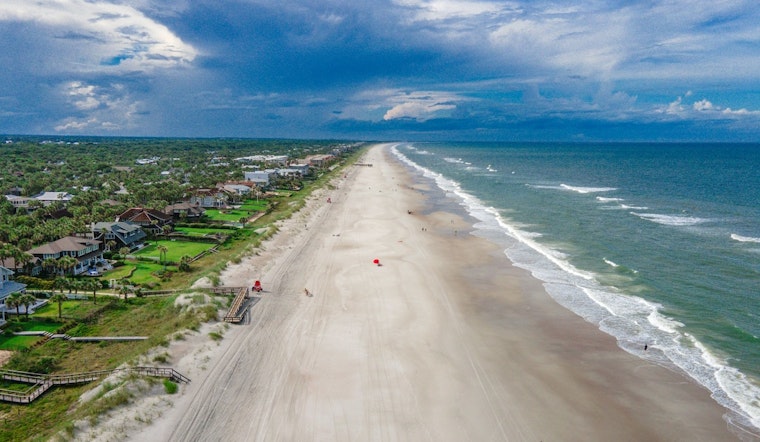 Jacksonville Warned of High Rip Current Risk and Coastal Floods; NWS Advises Caution for Northeast Florida Beachgoers