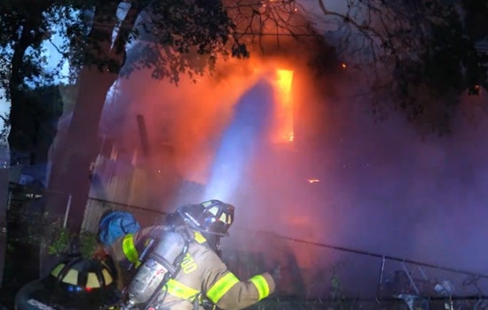 Kalamazoo Community Evades Injury as Firefighters Quell Washington Avenue Blaze