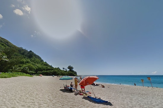 Kauai's Hā‘ena Beach Park Reopens After Shark Sighting Prompts Swim Restrictions