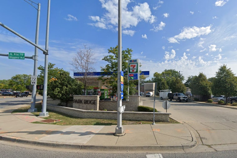 Knife-Wielding Suspect Sought in Early Morning Robbery at Park Ridge 7-Eleven